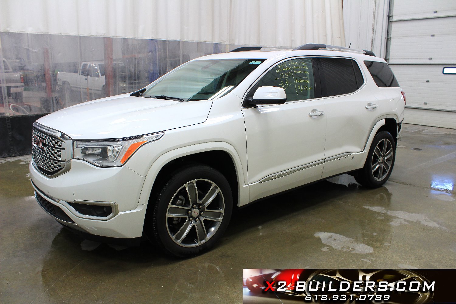 2017 GMC Acadia DENALI 